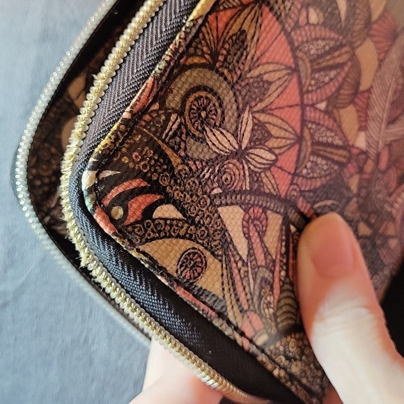 Sakroots Women's Multicolor Wallet, Like New - Picture 6 of 7